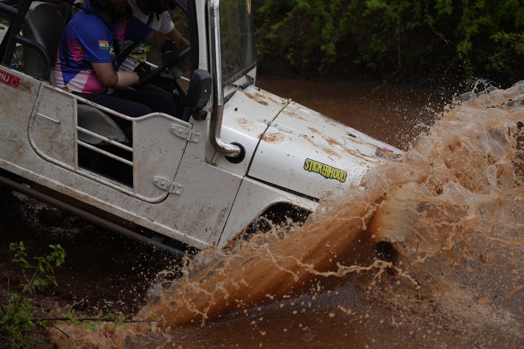 Deep Mud Navigation